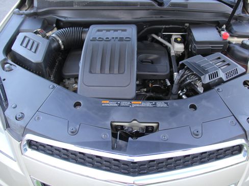 Used 2014 Chevrolet Equinox LS image 32