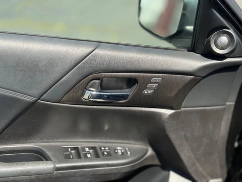 Used 2014 Honda Accord EX-L image 11