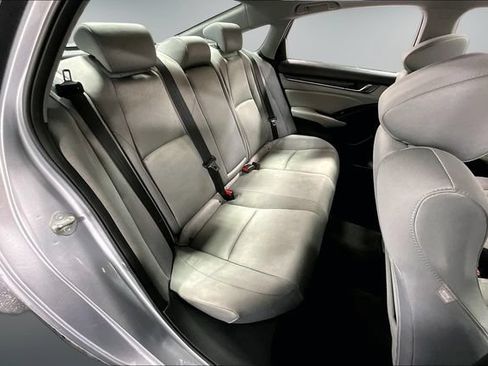 Used 2020 Honda Accord EX image 23