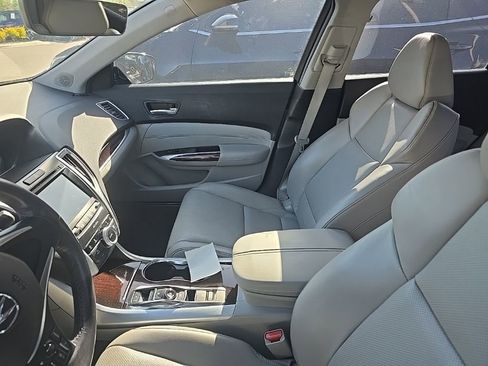 Used 2016 Acura TLX V6 w/ Technology Package image 6
