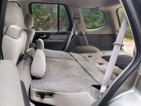 Used 2007 GMC Envoy SLE image 21