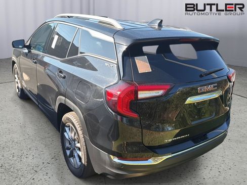 Used 2022 GMC Terrain SLT FWD image 10
