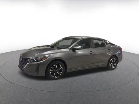 Used 2025 Nissan Sentra SV image 8