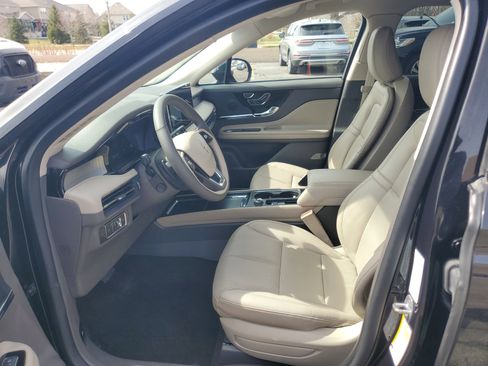 Used 2023 Lincoln Corsair AWD w/ Equipment Group 101A image 12