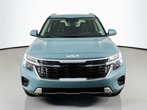 Used 2024 Kia Seltos EX FWD image 3