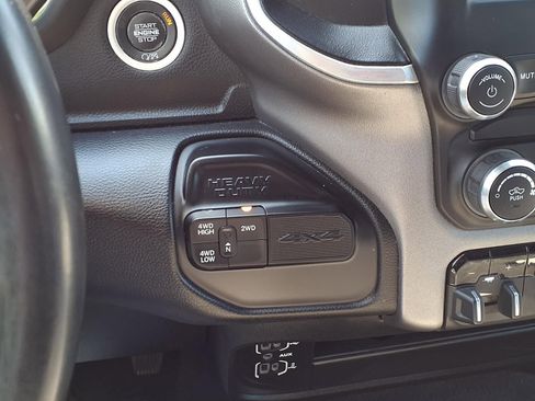 Used 2024 RAM 2500 Big Horn AWD/4WD image 10