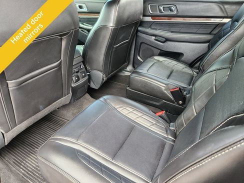 Used 2018 Ford Explorer Platinum AWD/4WD image 17