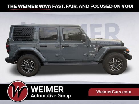 Used 2024 Jeep Wrangler Unlimited Sahara w/ Technology Group AWD/4WD image 4