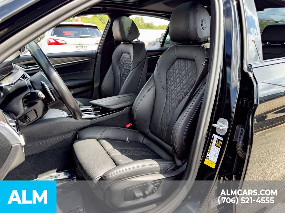 Used 2023 BMW 540i w/ M Sport Package RWD image 6
