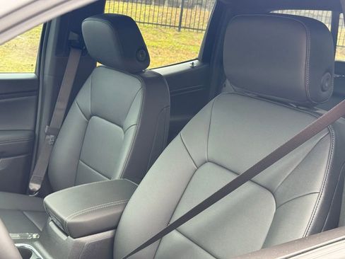 New 2026 GMC Canyon Elevation w/ Convenience Package image 18