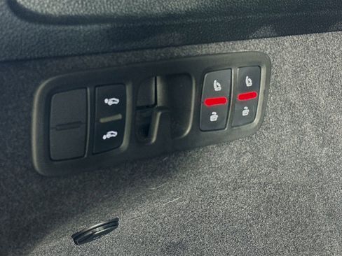 Used 2023 Audi SQ7 Premium Plus w/ Executive Package AWD/4WD image 39