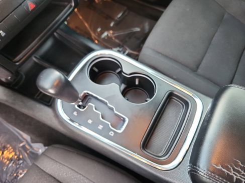 Used 2013 Dodge Durango SXT w/ Blacktop Pkg image 16