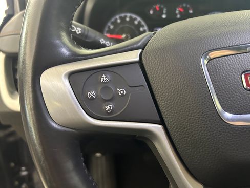 Used 2018 GMC Terrain SLE FWD image 14
