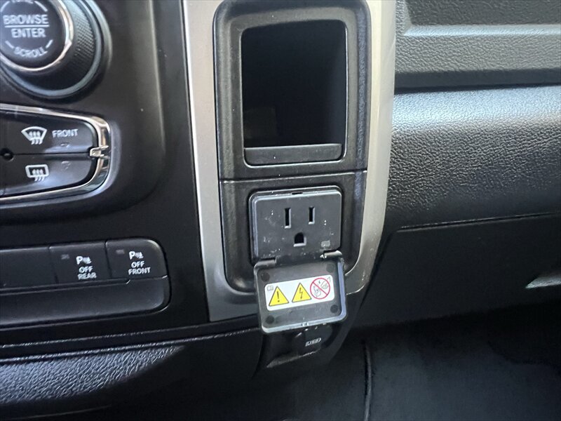 Used 2016 RAM 1500 Big Horn RWD image 10