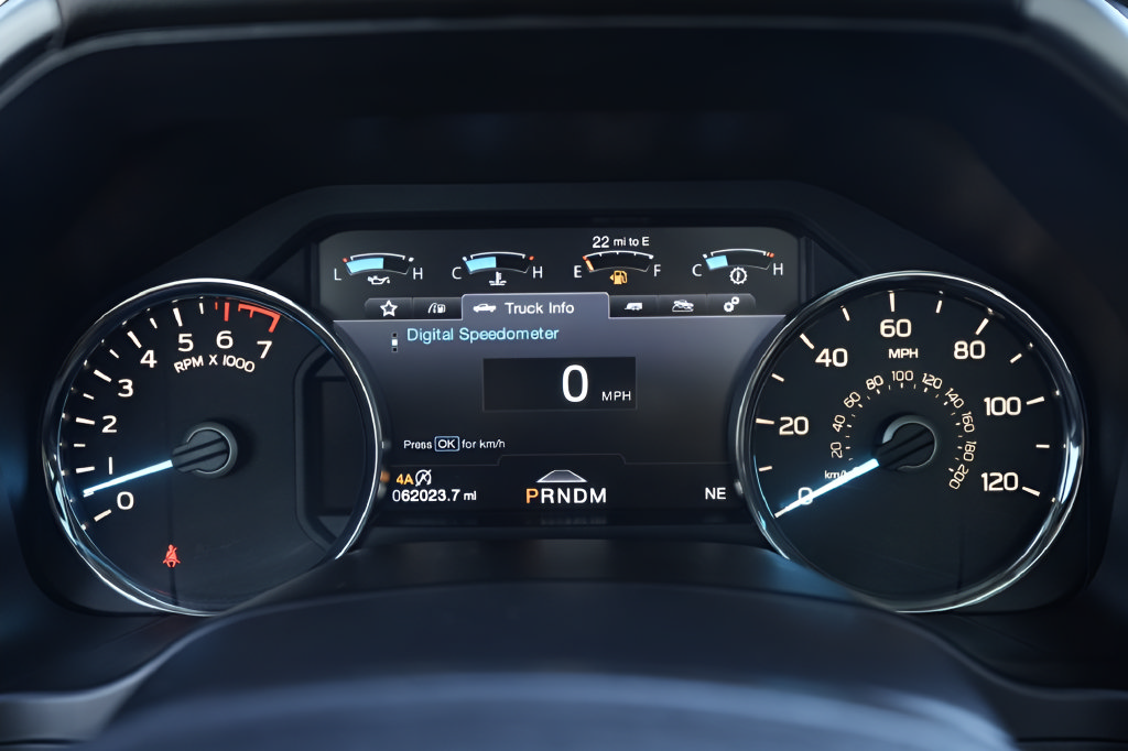 Used 2018 Ford F150 Lariat w/ Equipment Group 502A Luxury AWD/4WD image 34