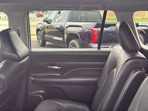 Certified 2024 Toyota Grand Highlander AWD image 19