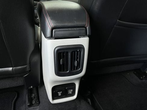 Used 2018 Jeep Compass Limited w/ Navigation Group image 25