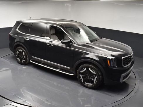 New 2025 Kia Telluride S FWD image 41