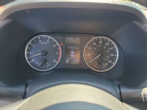 Used 2025 Nissan Sentra S image 22