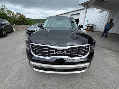 Used 2024 Kia Telluride S AWD/4WD image 8
