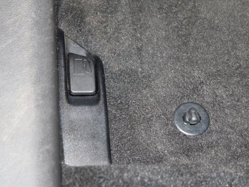 Used 2024 Toyota Corolla SE image 14