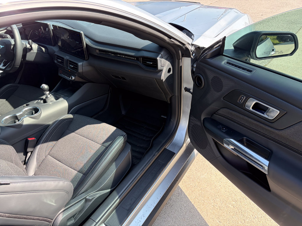 Certified 2025 Ford Mustang GT RWD image 18