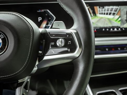 Used 2023 BMW 760i xDrive w/ Executive Package image 25