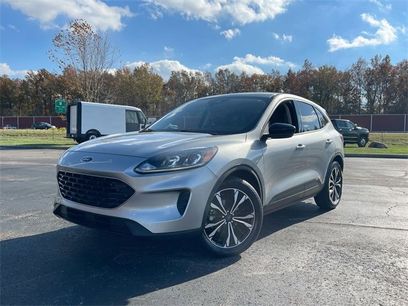 Used 2022 Ford Escape SE w/ SE Sport Appearance Package