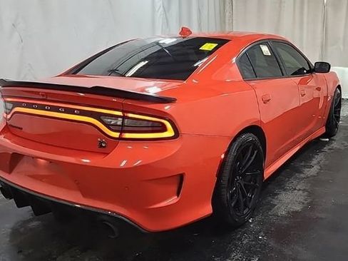 Used 2021 Dodge Charger Scat Pack w/ Dynamics Package RWD image 2