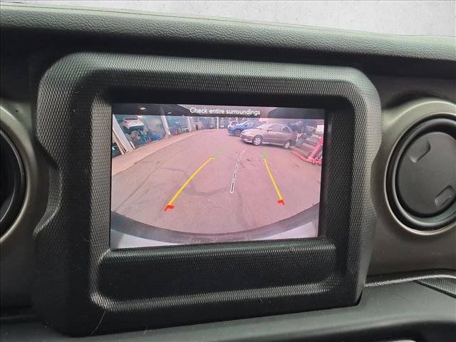 Used 2021 Jeep Wrangler Unlimited Sport AWD/4WD image 11