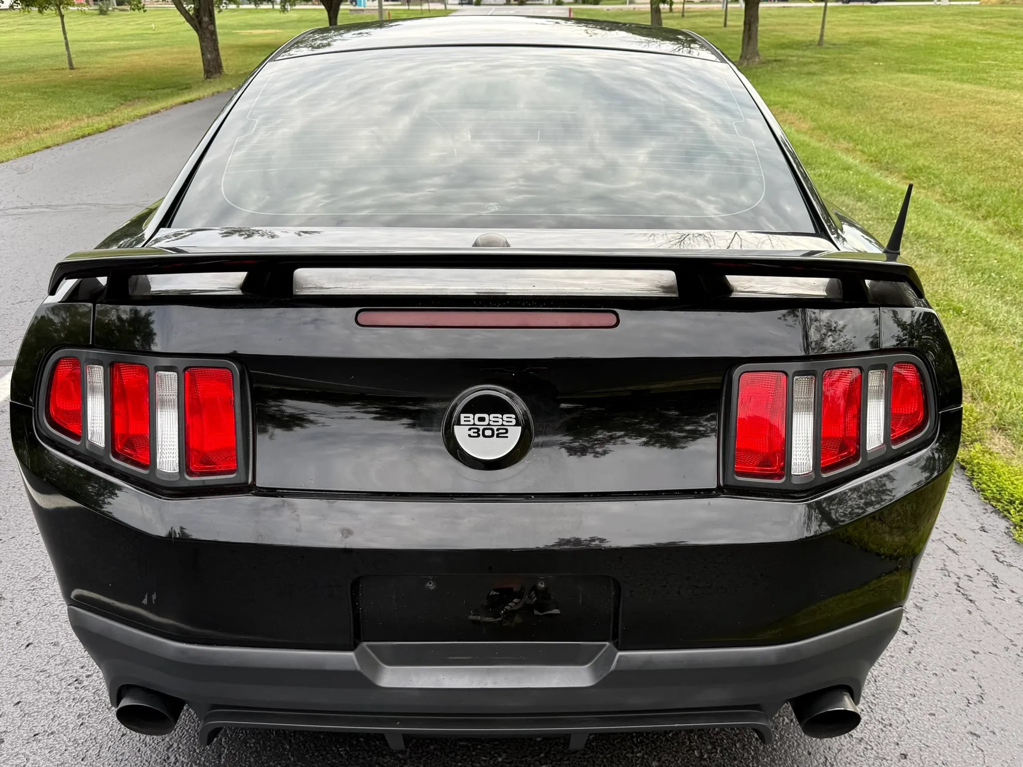 Used 2012 Ford Mustang GT Premium RWD image 12