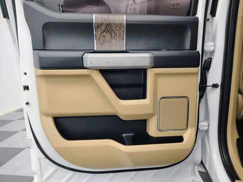 Used 2017 Ford F350 Lariat w/ Lariat Value Package image 33