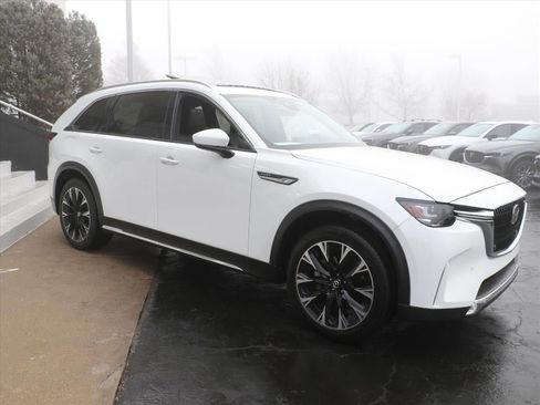 Certified 2024 MAZDA CX-90 Plug-In Hybrid w/ Premium Pkg image 6