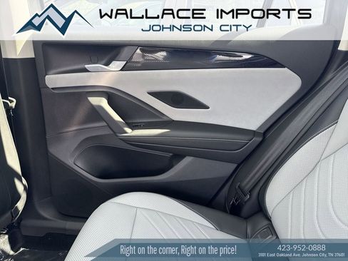 New 2026 Volkswagen Tiguan SE AWD/4WD image 26