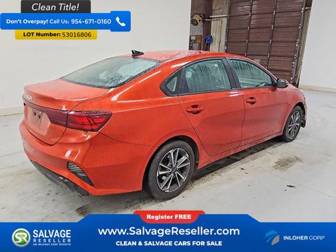 Used 2022 Kia Forte LXS w/ LXS Technology Package FWD image 4