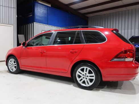 Used 2014 Volkswagen Jetta TDI FWD image 2