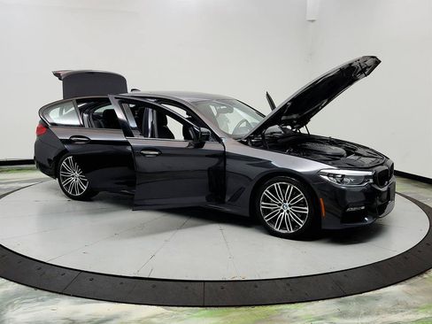 Used 2017 BMW 540i xDrive AWD/4WD image 10