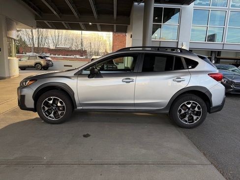 Used 2019 Subaru Crosstrek 2.0i image 5