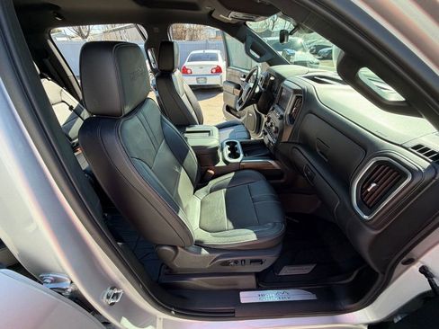 Used 2021 Chevrolet Silverado 3500 High Country image 39