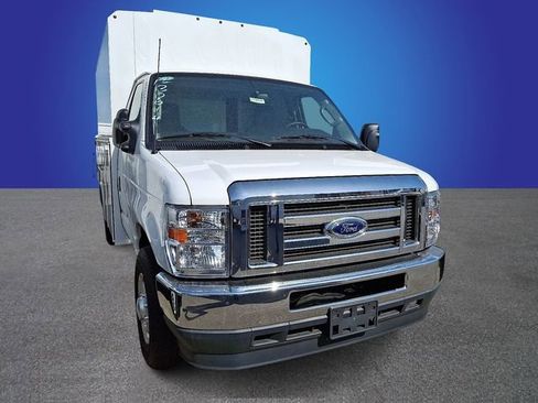 New 2025 Ford E-350 and Econoline 350 Super Duty w/ Power Equipment Group RWD image 3