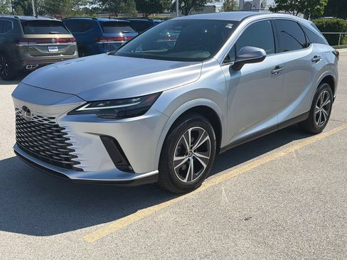 Used 2025 Lexus RX 350 FWD w/ Technology Package image 3