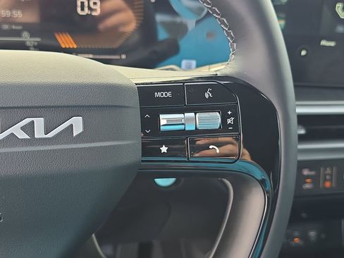 New 2026 Kia Sorento S FWD image 31
