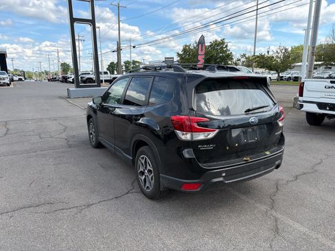 Used 2020 Subaru Forester Premium AWD/4WD image 33