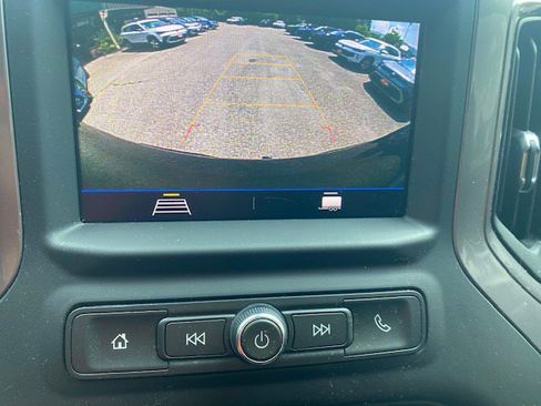 Used 2021 Chevrolet Silverado 1500 Custom Trail Boss w/ Safety Confidence Package image 12