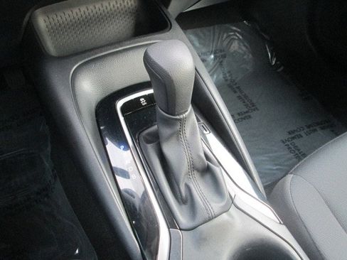 Used 2024 Toyota Corolla LE image 14