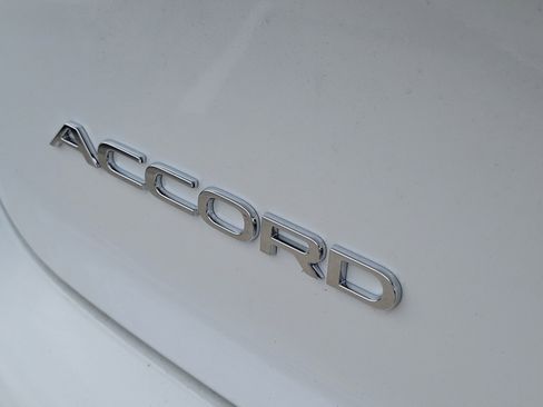 New 2026 Honda Accord SE image 10