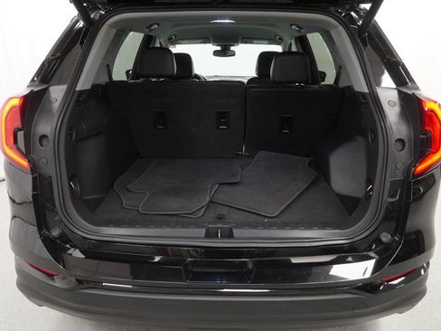 Used 2021 GMC Terrain SLT w/ Elevation Edition image 44