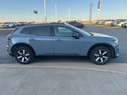 Used 2024 Honda Prologue Touring image 2