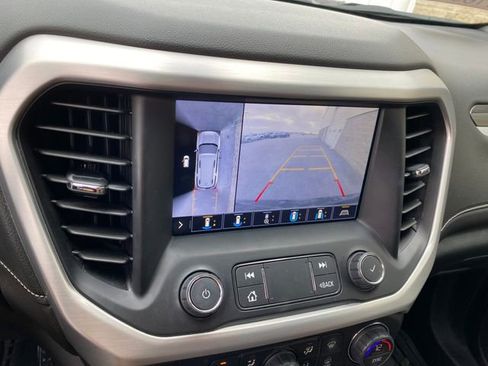 Used 2020 GMC Acadia SLT w/ Premium Package image 26