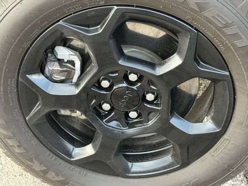 Used 2024 Jeep Compass Trailhawk image 40